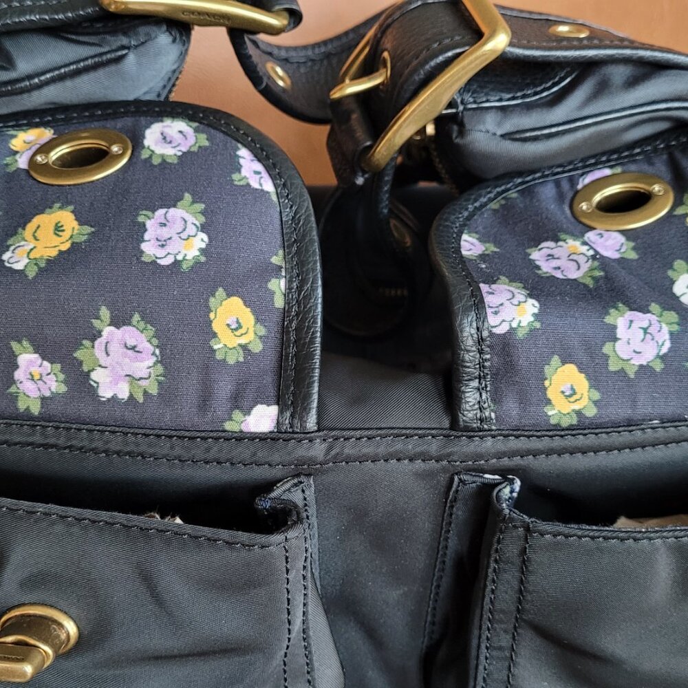Cargo Hobo With Vintage Rose Print Interior - Picture 4 of 14